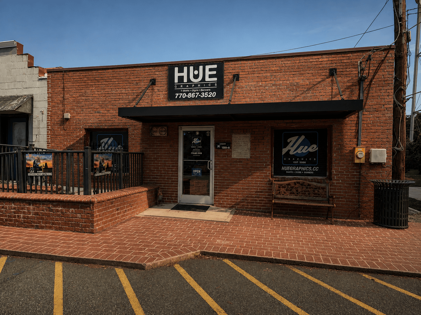 Original Hue Graphics storefront from the Auburn era
